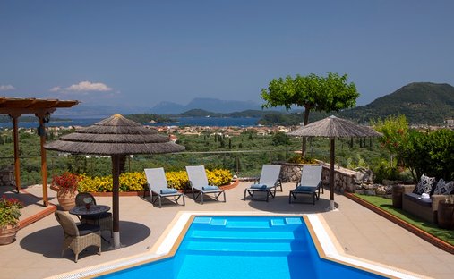 Villa a Agiou Hlia, Apollonioi, Grecia 1