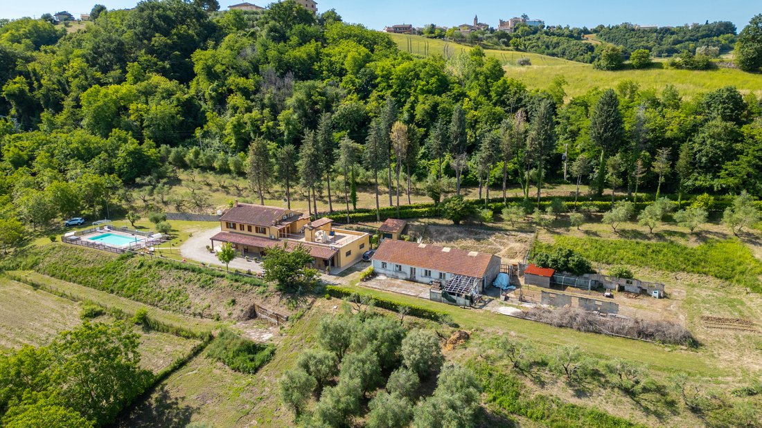 Estate in Ponzano di Fermo, Marche, Italy 4 - 15086492
