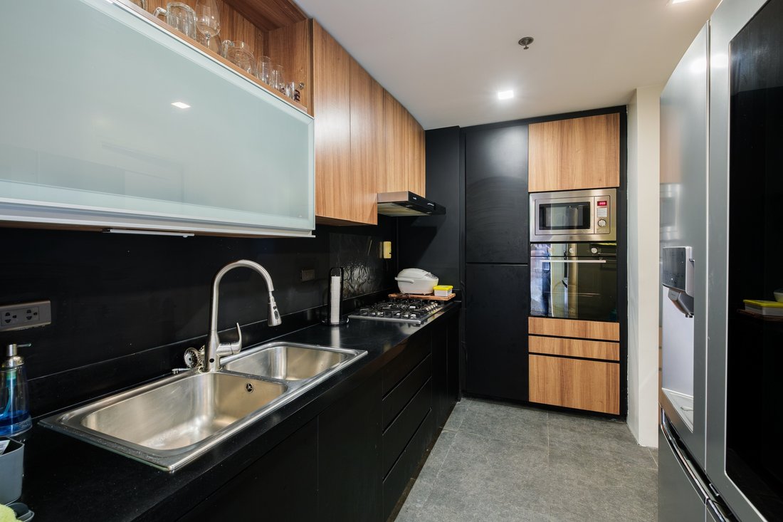 Condo in Taguig, Metro Manila, Philippines 2 - 15750000