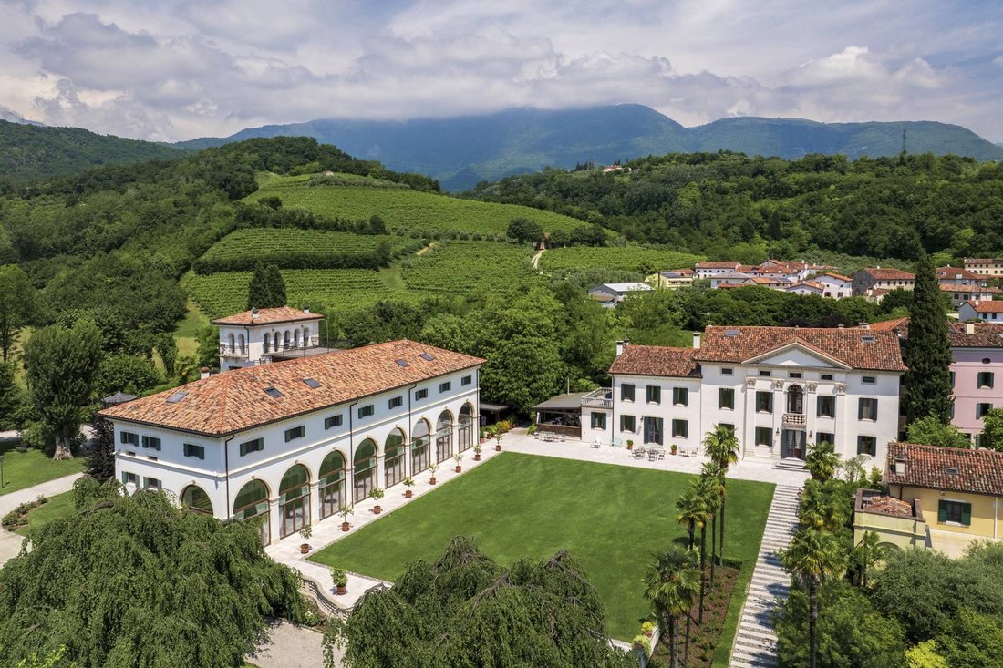 House in Vittorio Veneto, Veneto, Italy 1 - 15750228