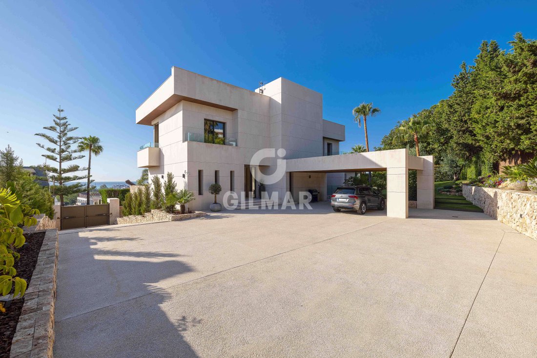 Villa in Churriana (District), Malaga, Spain 1 - 15680495