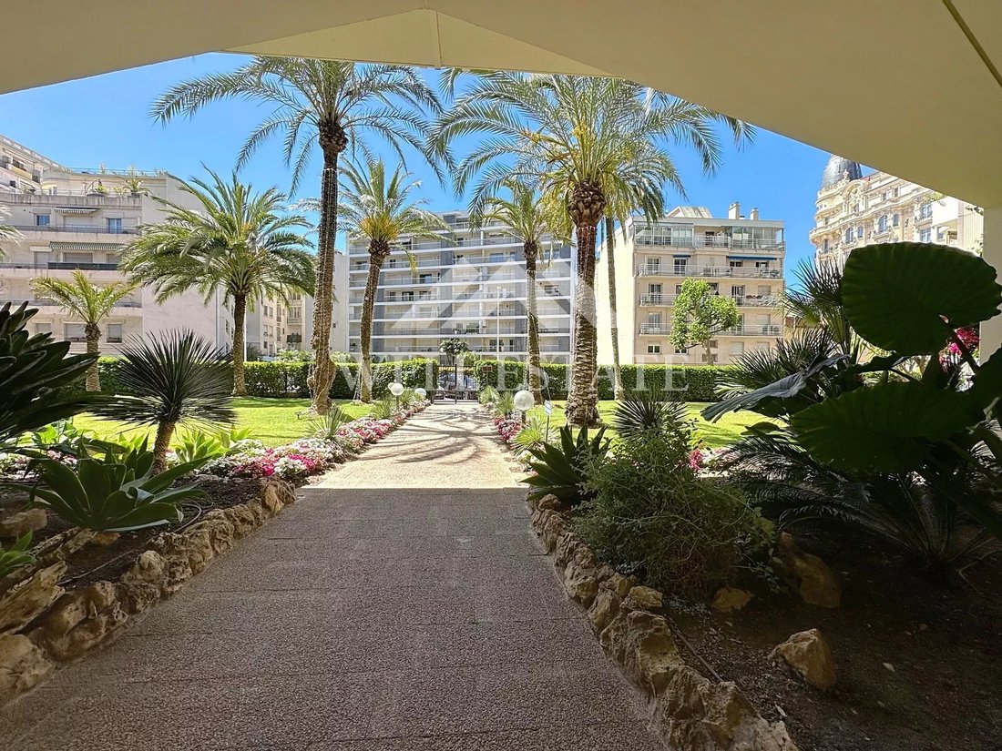 Apartment in Cannes, Provence-Alpes-Côte d'Azur, France 2 - 15748641
