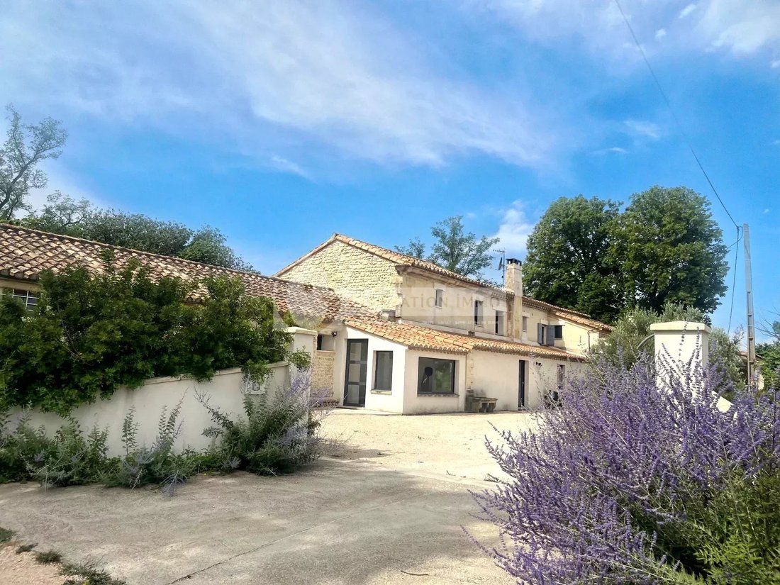 Country House in Arles, Provence-Alpes-Côte d'Azur, France 2 - 15195550