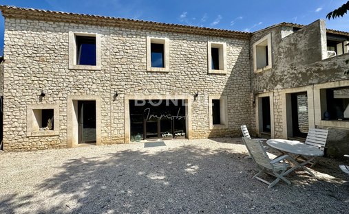 House in Cheval-Blanc, Provence-Alpes-Côte d'Azur, France 1
