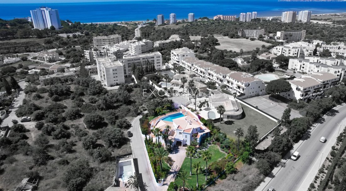 Villa in Alvor, Algarve, Portugal 3 - 15750773