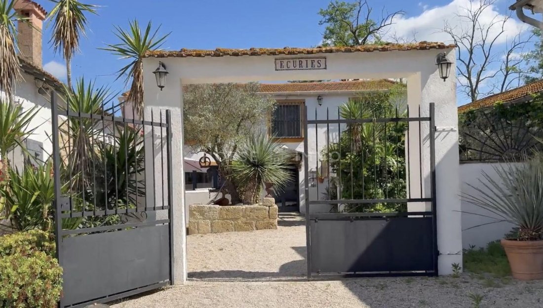 House in Uchaud, Occitania, France 5 - 15752880