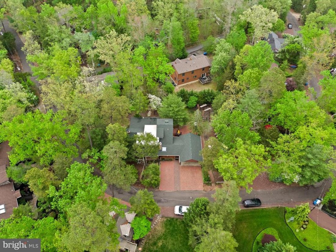 House in Medford Lakes, New Jersey, United States 4 - 15754689