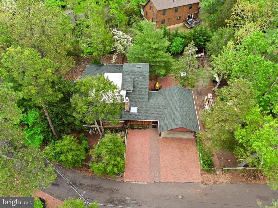House in Medford Lakes, New Jersey, United States 3 - 15754689