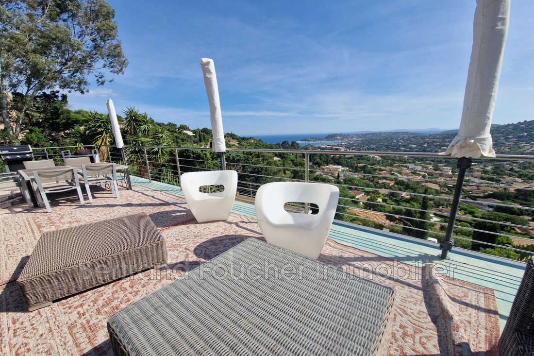 Villa in Sud, Cavalaire-sur-Mer, France 2 - 15754508