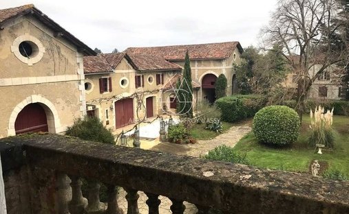 Castle for Sale in Habas, Nouvelle-Aquitaine, France