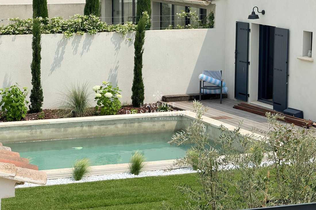 Villa in Saint-Rémy-de-Provence, Provence-Alpes-Côte d'Azur, France 4 - 15747162