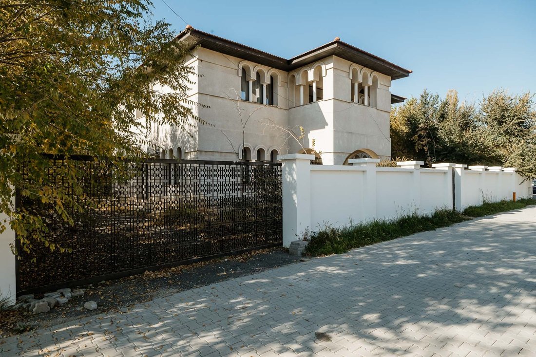 House in Otopeni, Ilfov County, Romania 1 - 15008659