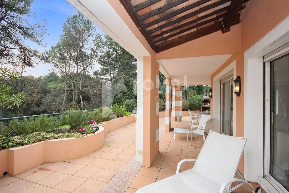 Villa in Mougins, Provence-Alpes-Côte d'Azur, France 1 - 15750384