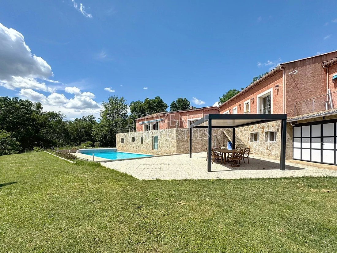 Chateauvert, Provence-Alpes-Côte d'Azur, France 2 - 15754470