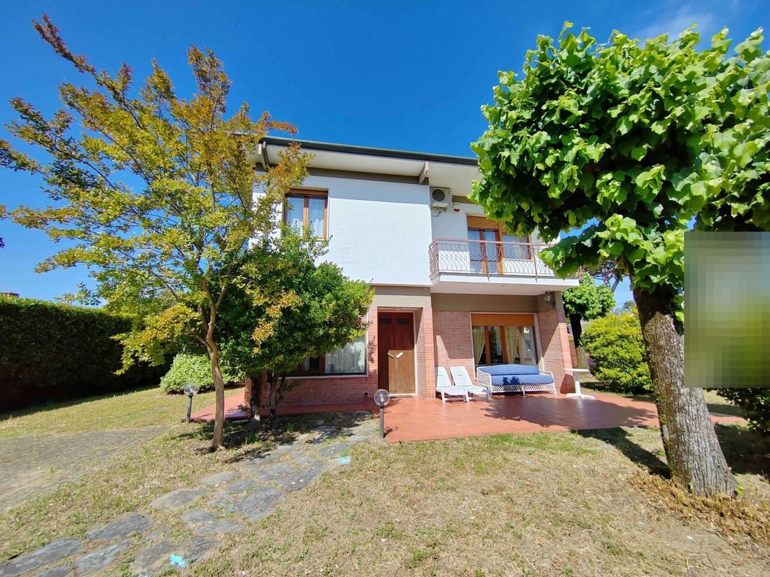 Villa in Center, Forte dei Marmi, Tuscany 2 - 15752988