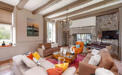 House in La Flourie, Saint-Malo, France 1