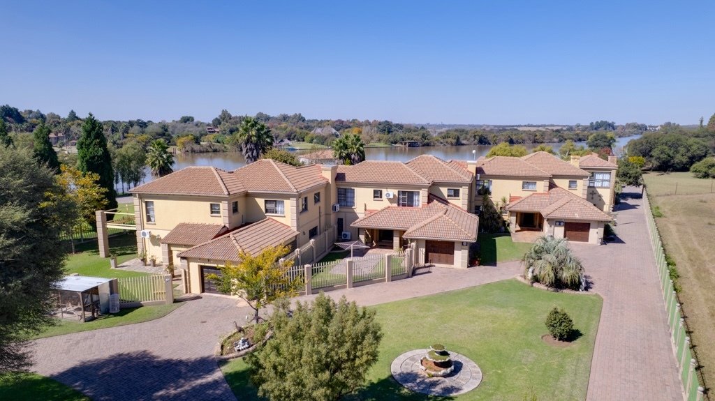 House in Vanderbijlpark, Gauteng, South Africa 2 - 15751177