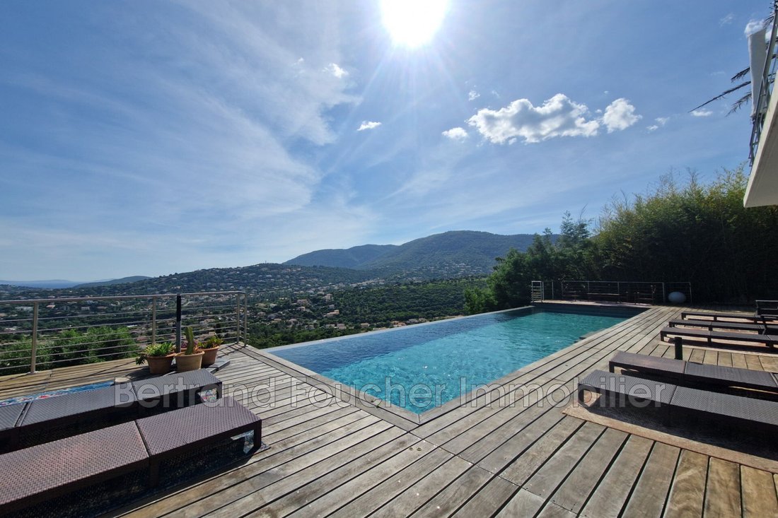 Villa in Sud, Cavalaire-sur-Mer, France 4 - 15754508