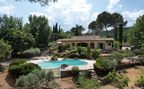 Villa in Cotignac, Provence-Alpes-Côte d'Azur, France 1