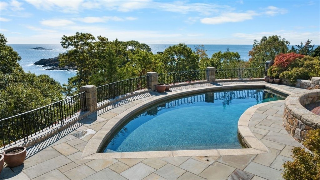 House in Manchester-by-the-Sea, Massachusetts, United States 2 - 15754859