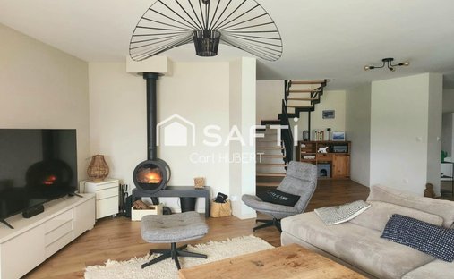 Castle for Sale in Saint-Valery-sur-Somme, Hauts-de-France, France