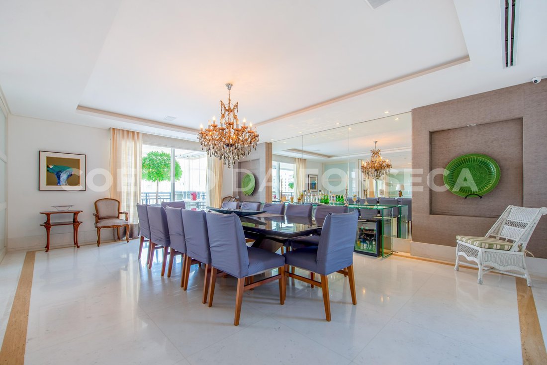 Condo in São Paulo, State of São Paulo, Brazil 1 - 15753715