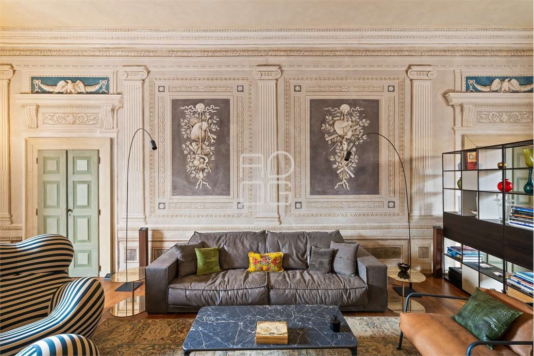 Apartment in Historic Center, Lonato del Garda, Lombardy 3 - 15753008