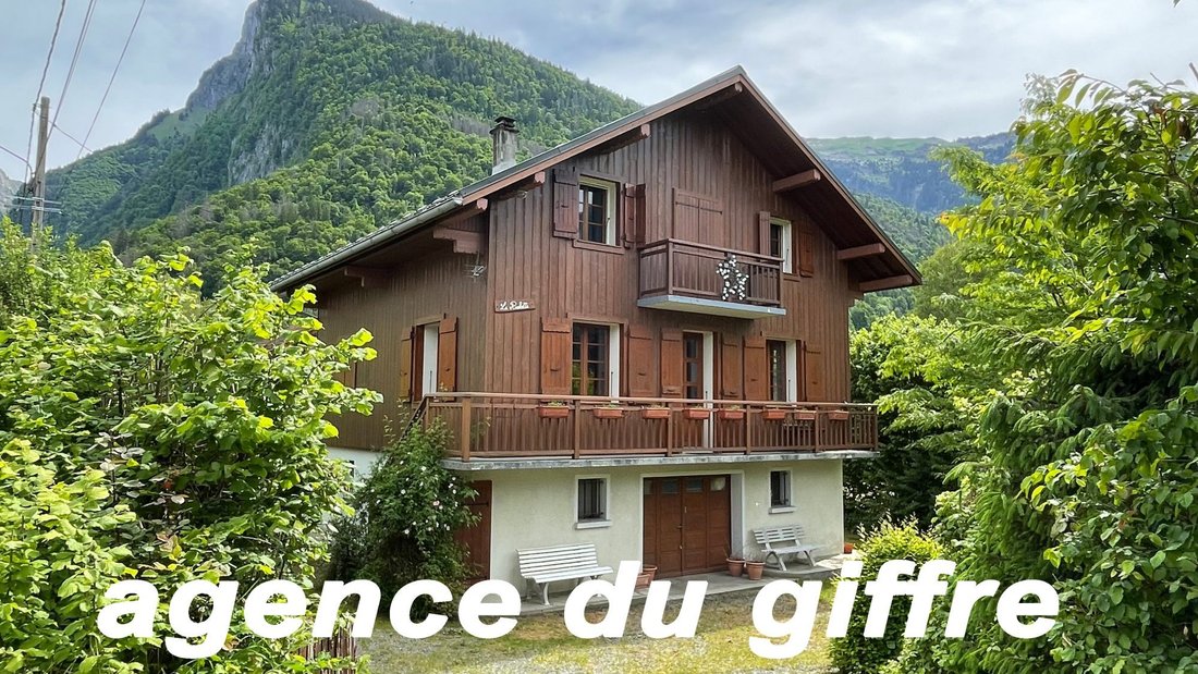 Chalet in Samoens, Auvergne-Rhône-Alpes, France 1 - 15755706
