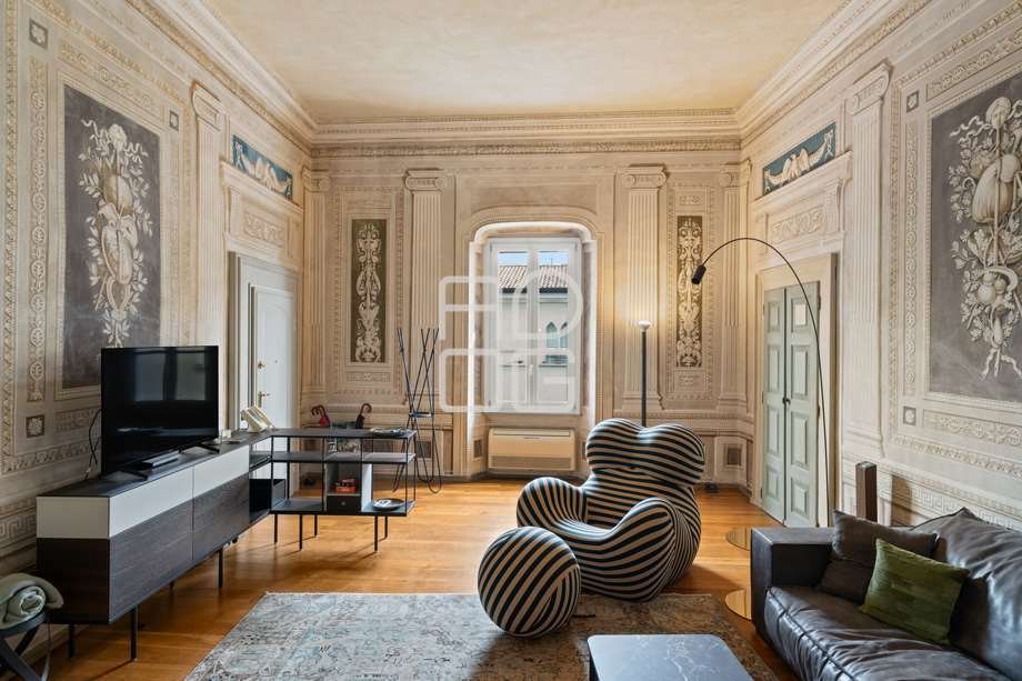 Apartment in Historic Center, Lonato del Garda, Lombardy 4 - 15753008