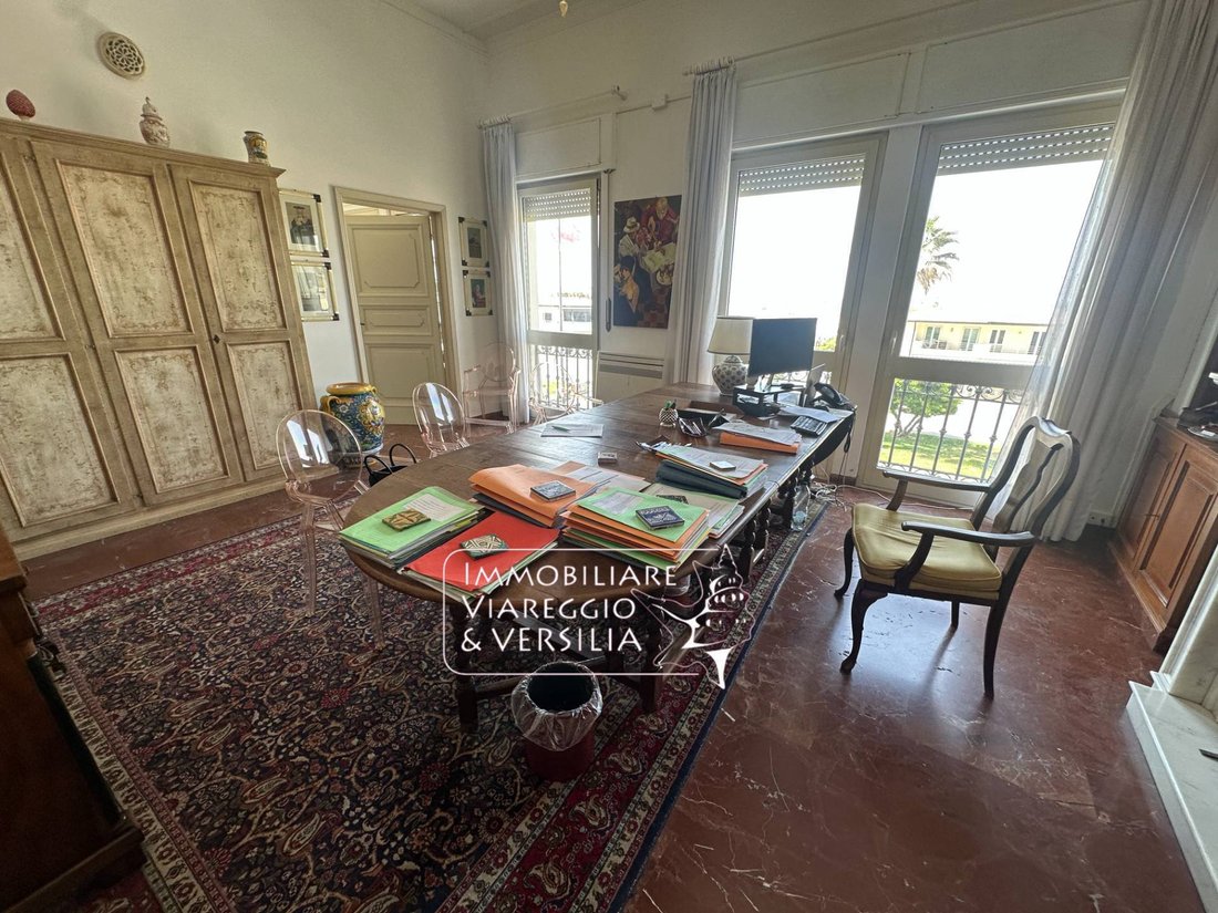 Apartment in Lungomare, Viareggio, Tuscany 2 - 15753628