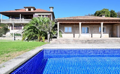 House in Panxon, Nigran, Spain 1