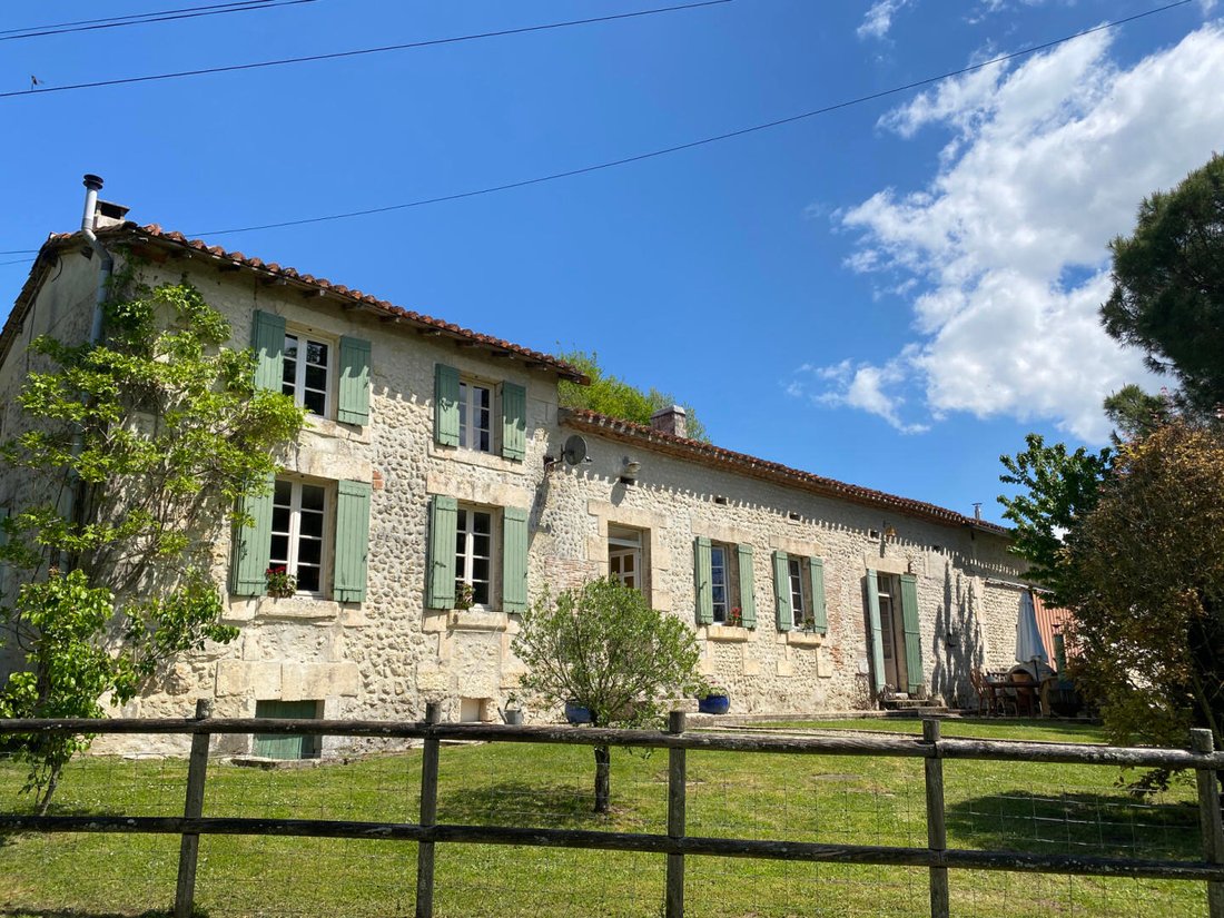 Maison à Saint-Romain, Nouvelle-Aquitaine, France 1 - 15751974