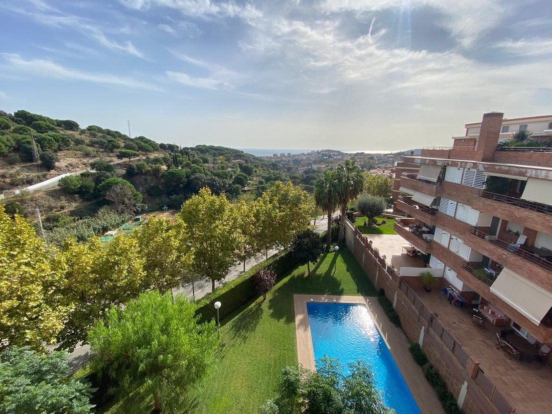 Penthouse in Tiana, Catalonia, Spain 1 - 15754329