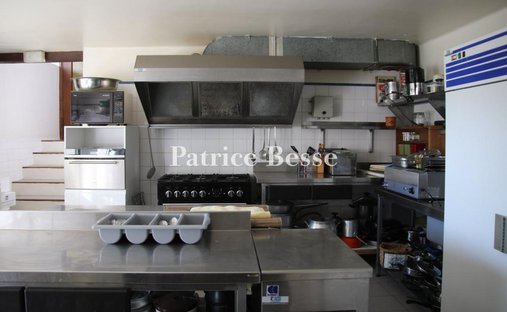 Castle for Sale in Sisteron, Provence-Alpes-Côte d'Azur, France