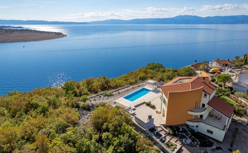 Villa in Grad Kraljevica, Primorje-Gorski Kotar County, Croatia 1