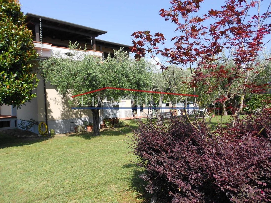 Villa in Marina di Massa Centro, Massa, Italy 4 - 15753138