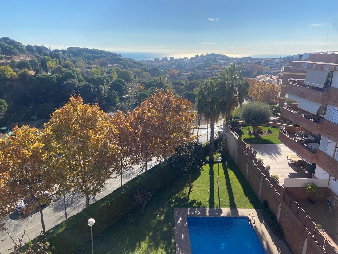 Penthouse in Tiana, Catalonia, Spain 2 - 15754329