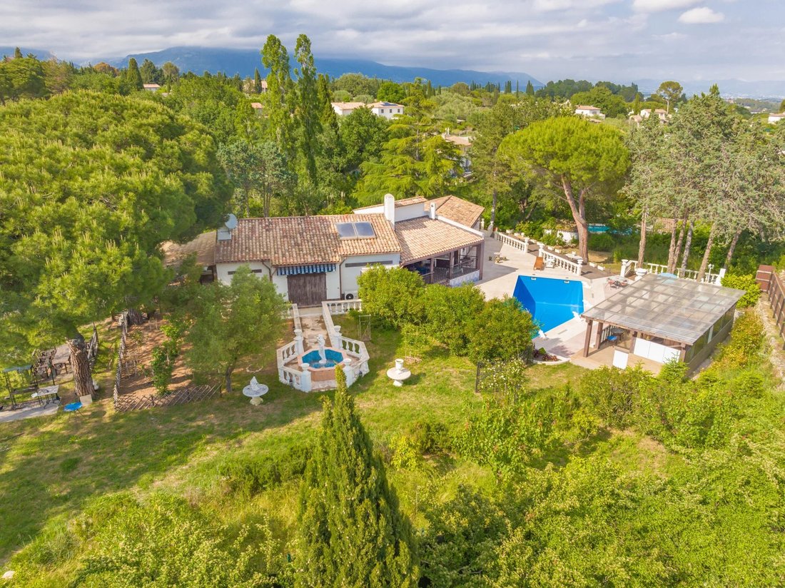 Villa in Valbonne, Provence-Alpes-Côte d'Azur, France 2 - 15751829
