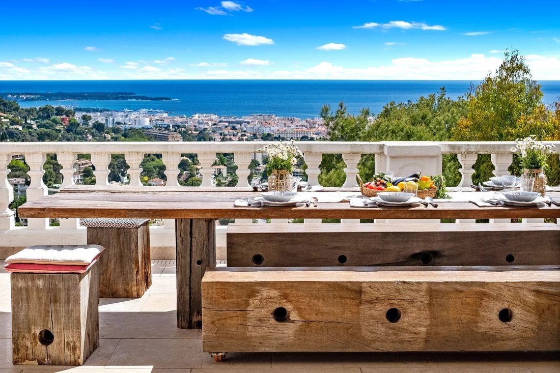 Villa in Cannes, Provence-Alpes-Côte d'Azur, France 2 - 15751827