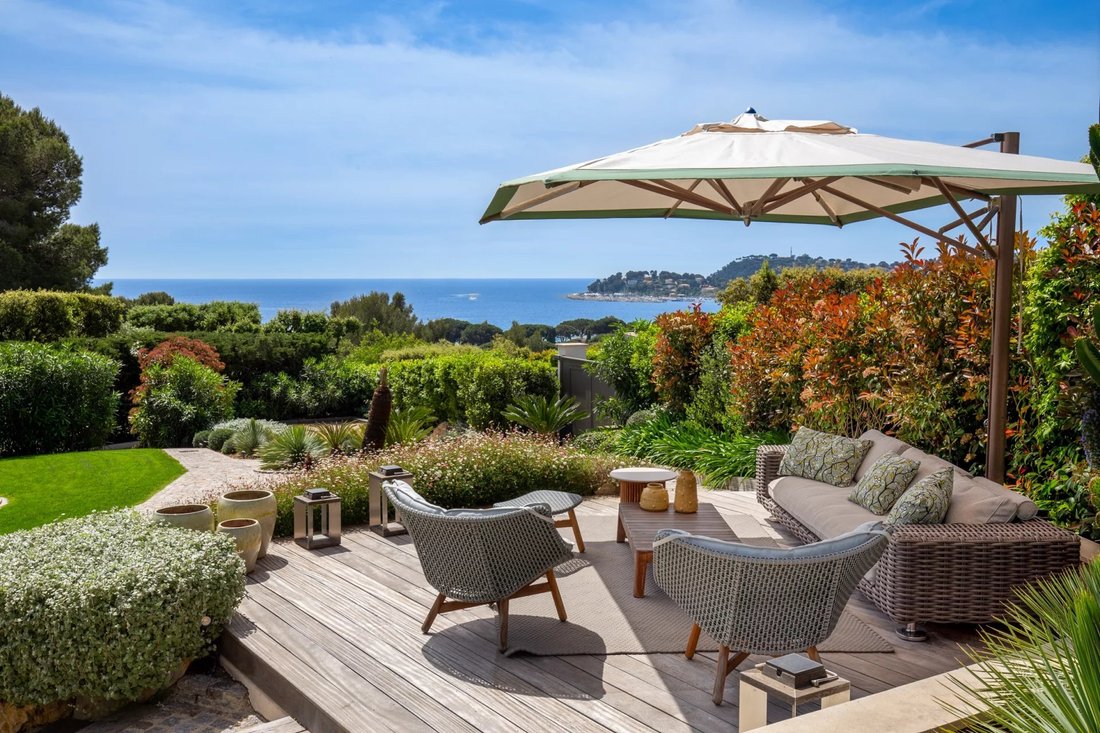 Villa in Nord, Cavalaire-sur-Mer, France 5 - 15473956