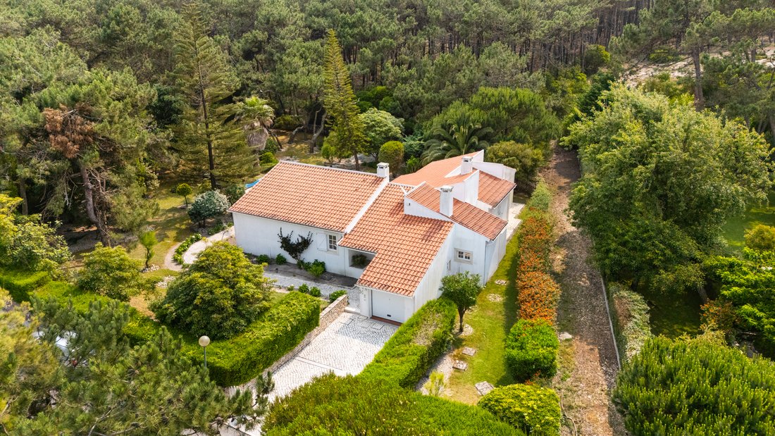 Villa in Amoreira, Leiria District, Portugal 2 - 15751490