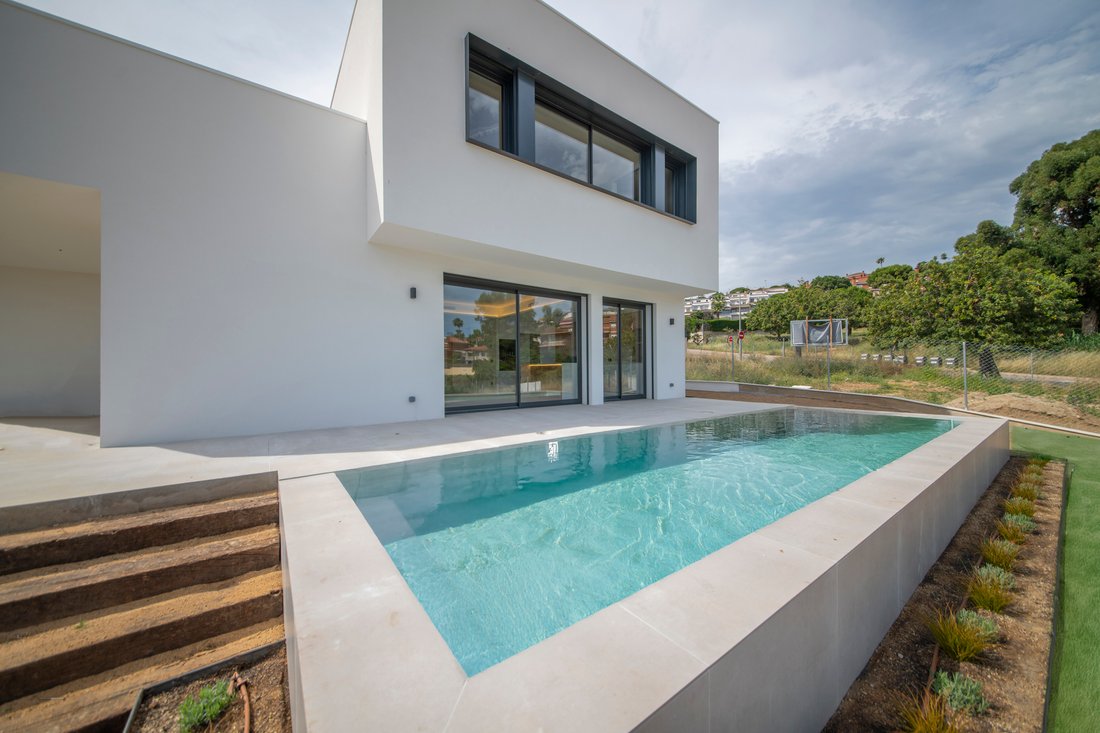 Villa in Teia, Catalonia, Spain 3 - 15751719