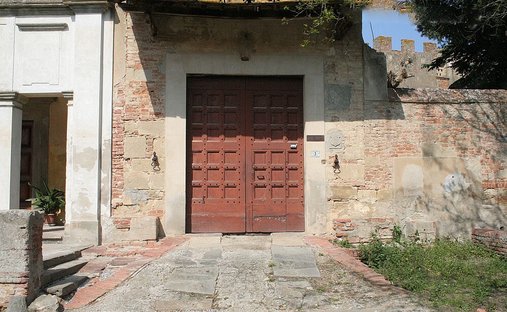 Castle for Sale in Molino d'Egola, Tuscany, Italy