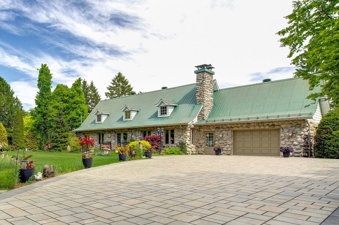House in L'Épiphanie, Quebec, Canada 4 - 15758698