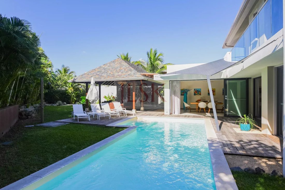 Villa in Black River, Rivière Noire District, Mauritius 1 - 13039723