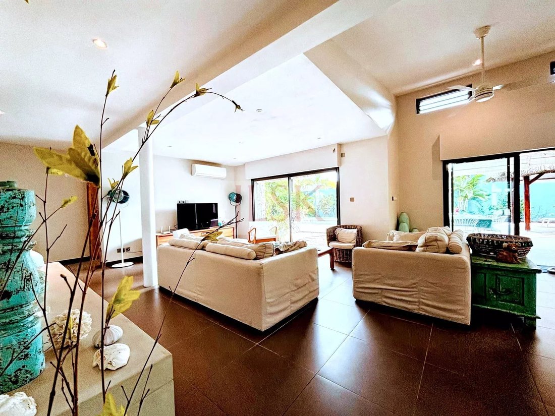 Villa in Grand Baie, Rivière du Rempart District, Mauritius 3 - 15692920