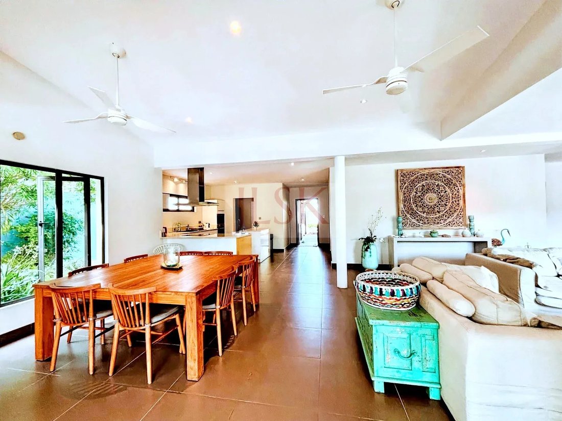 Villa in Grand Baie, Rivière du Rempart District, Mauritius 4 - 15692920