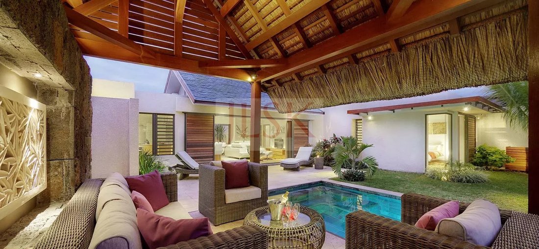 Villa in Grand Baie, Rivière du Rempart District, Mauritius 4 - 12889248