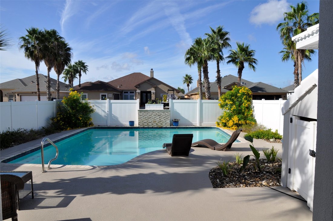 House in Corpus Christi, Texas, United States 3 - 15757592
