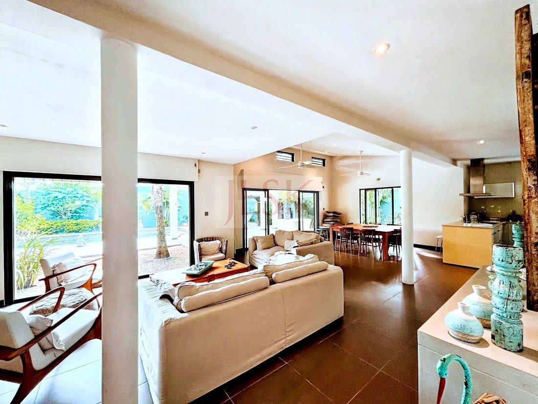 Villa in Grand Baie, Rivière du Rempart District, Mauritius 5 - 15692920
